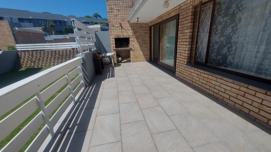 2 Bedroom Property for Sale in Beacon Bay Eastern Cape